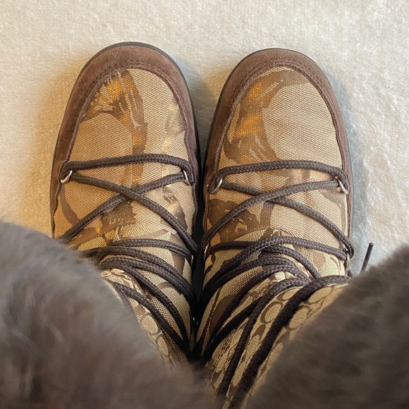 Coach Laurlyn Q139 Leather Winter Boots Patchwork โCโsโ Quilted. Zip Up. Sz. 9 M - Picture 3 of 17